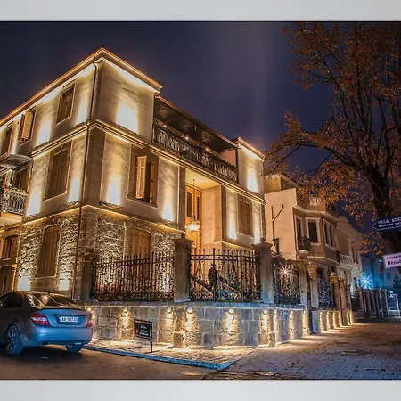 Ekrem Hotel 4*