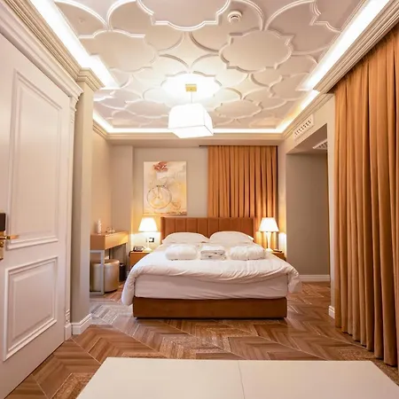 Ekrem Hotel