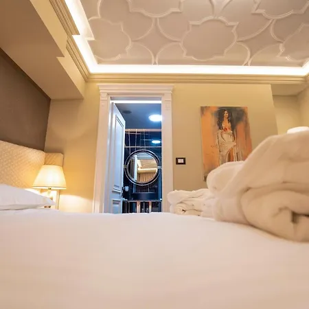 Hotel Ekrem 4*