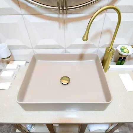 Ekrem 4* Korce