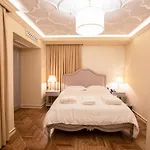 Ekrem Hotel 4*