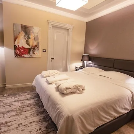 Ekrem Hotel Korce