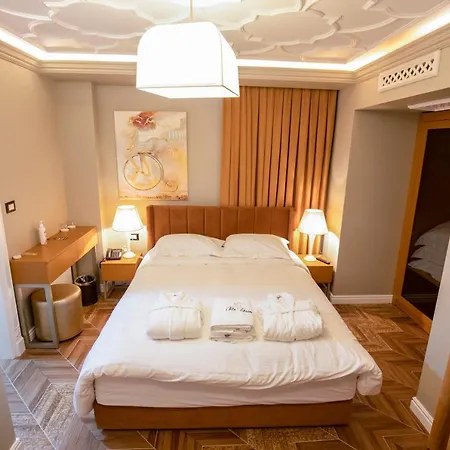 Ekrem Hotel Korce